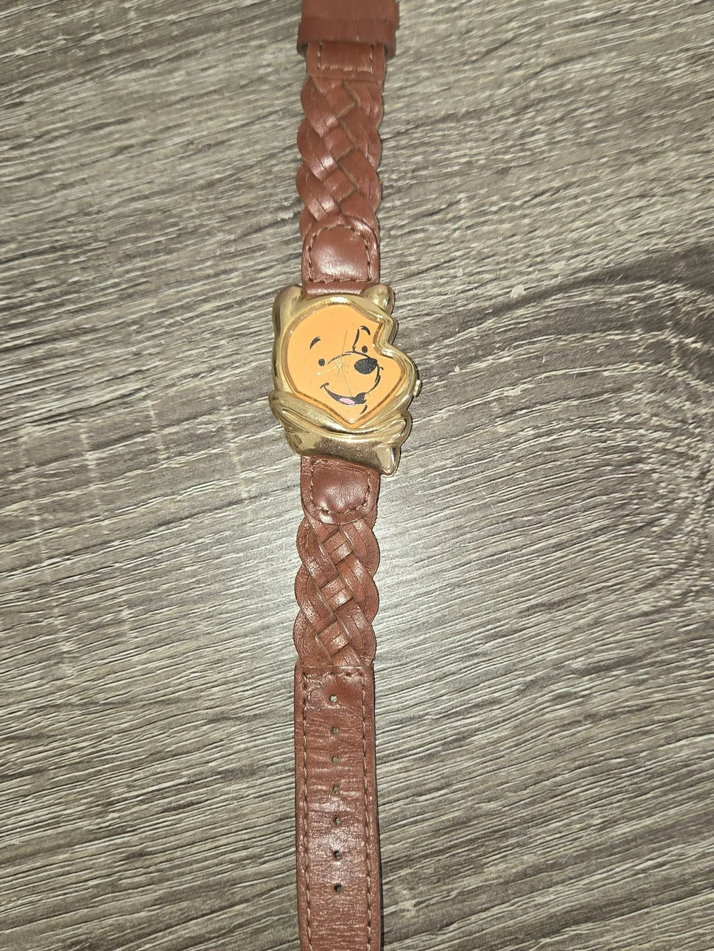 Vintage Pooh Bear Head Shaped Disney Timex Watch w/ Braided Band SEE PICTURES.